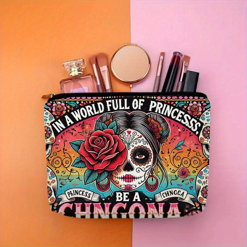 Women Bags In Amazon - Eine Kosmetiktasche mit Blumen- und Totenkopf-Motiv