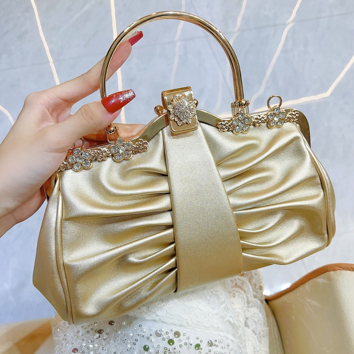 2025, luxuriöse High-End-Party – Women Bags Trend 2025 Bewertung und Preis