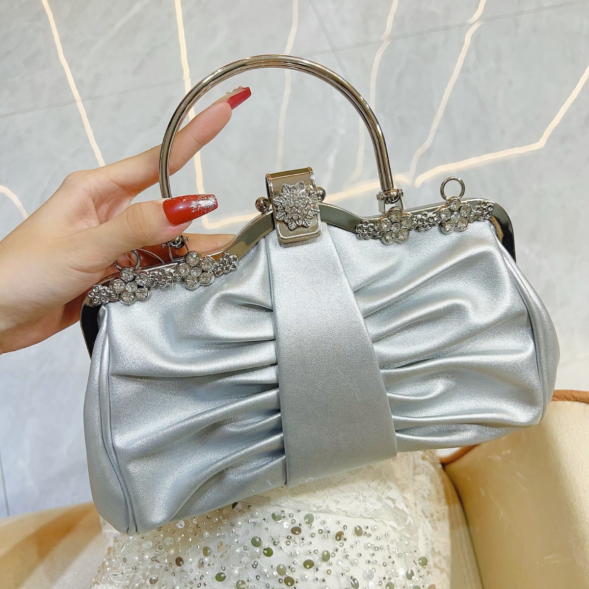2025, luxuriöse High-End-Party – Women Bags Trend 2025 Bewertung und Preis