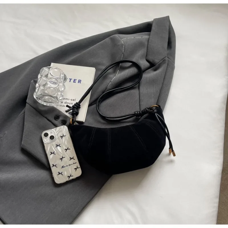 Samtmaterial, Reißverschluss,  – Women Bags Zara Bewertung und Preis